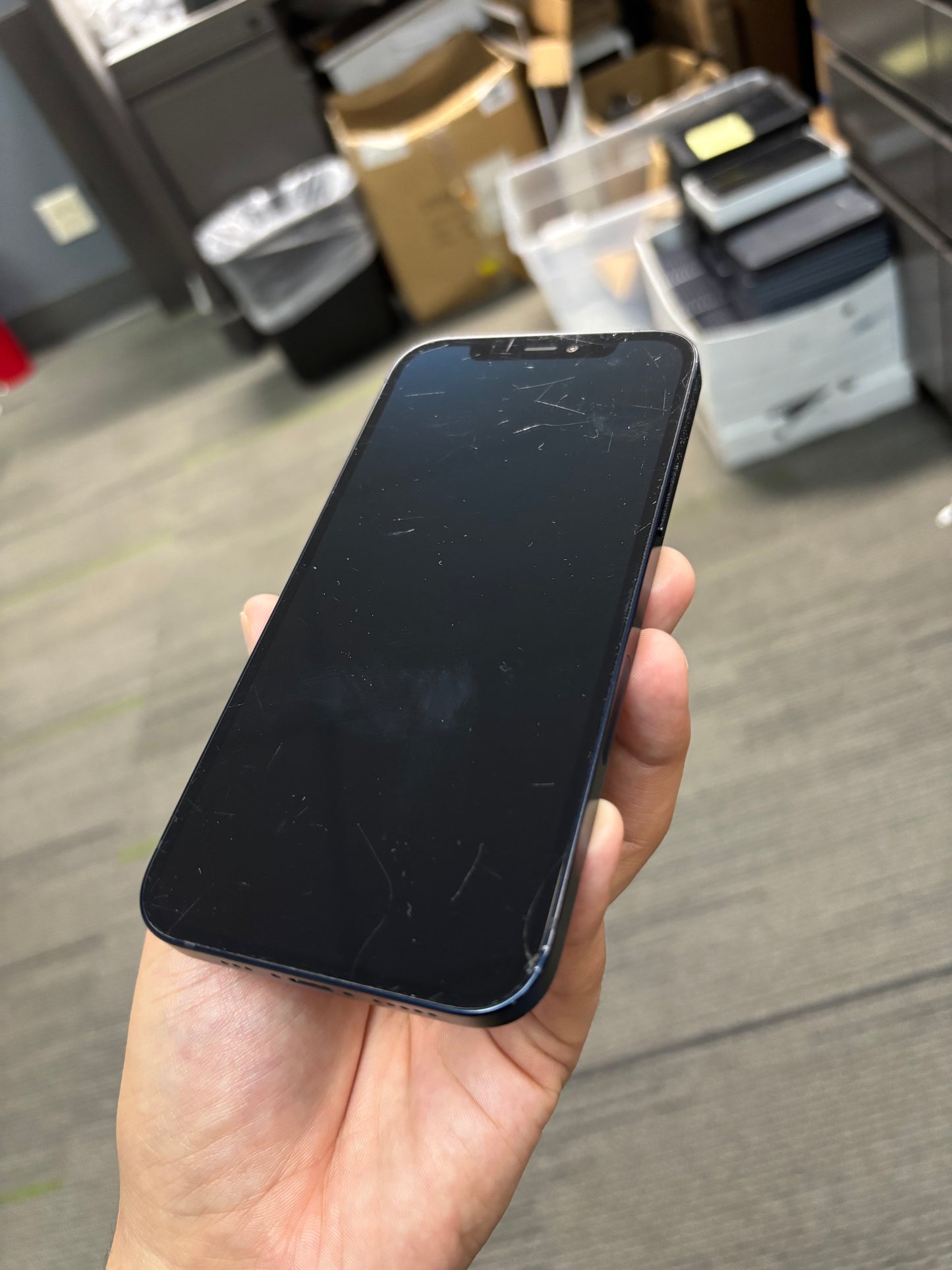 iPhone 12 Unlocked (DAMAGED)
